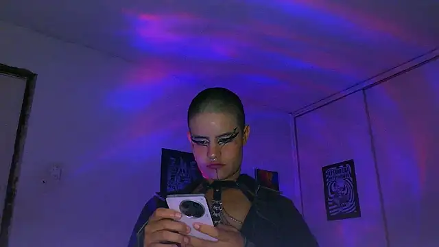 alex_one888 Live XXX-Chat