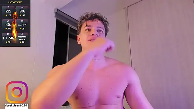 DerekOlsen's Live XXX Chat