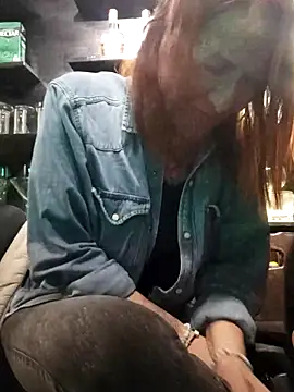 Dannial51: онлайн-секс-чат