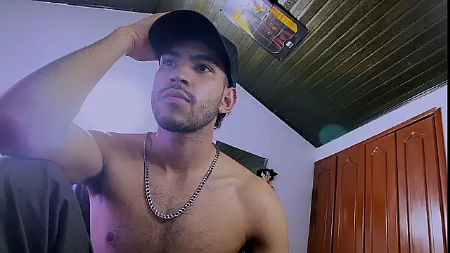 Chat +18 de 3v1l ao vivo