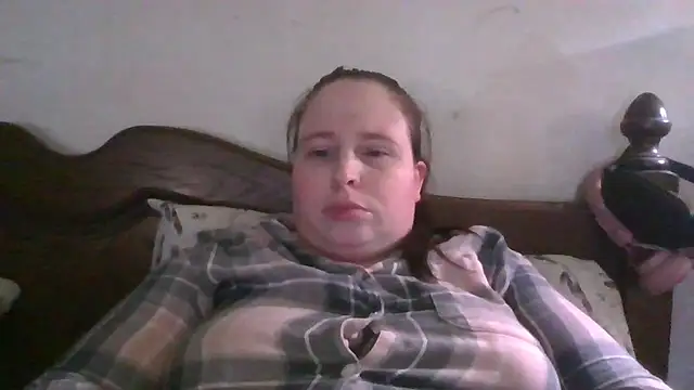 Sarahtjeuh_ élő XXX-chatje