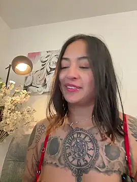 Rae_Lil_White élő XXX-chatje