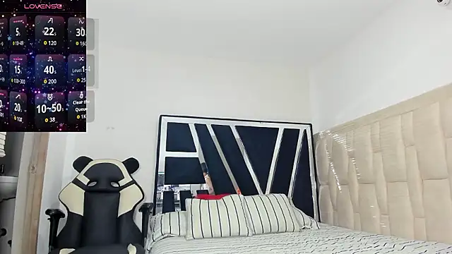 14_Dulce's Live XXX Chat