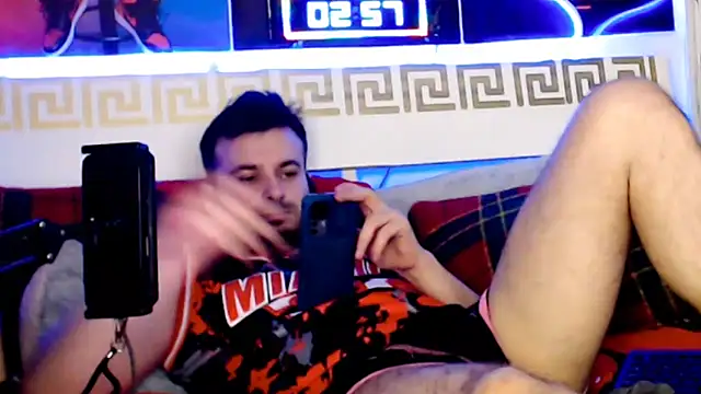 FuckToyBoy69 webkamerás műsora