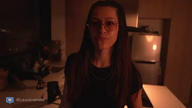 Colouristic élő XXX-chatje