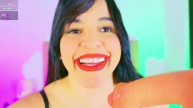 Chatroom XXX en direct de CharlootteEvans