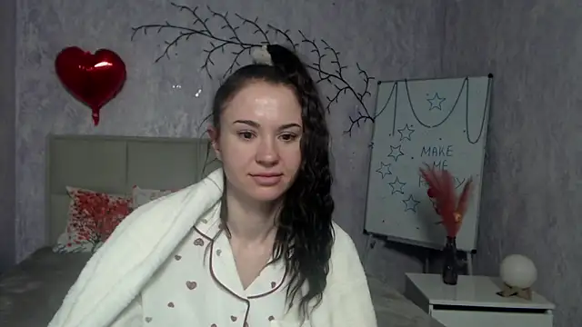 KaraCriegs: онлайн-секс-чат