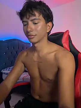 Leonarrrd_01 – Naživo XXX chat