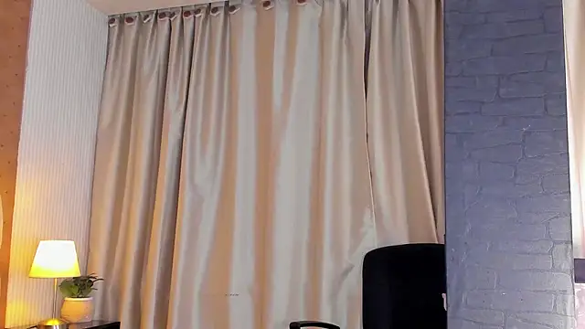 Chat +18 de liam_twiink ao vivo