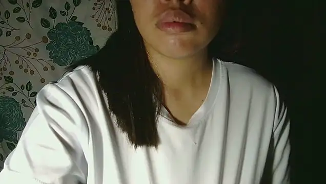 ChubbyButtyのライブXXXチャット