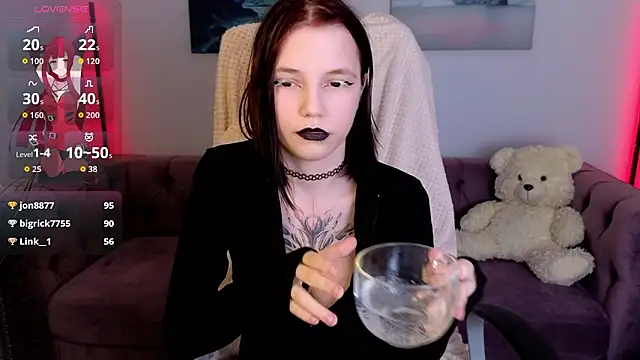 XXX chat uživo modela MitaSide