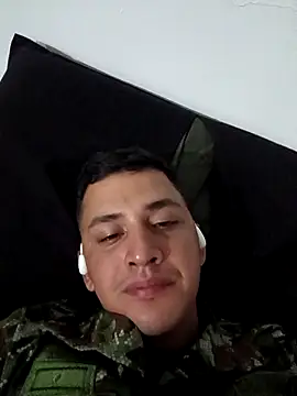 MonasticCanine – Naživo XXX chat