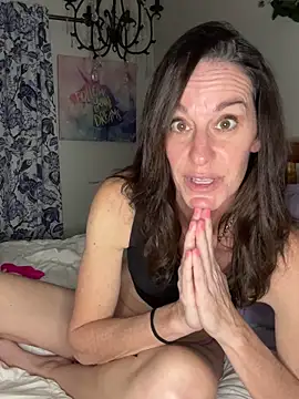 Chat +18 de Edens_Promise ao vivo