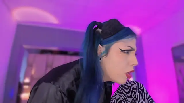 Chat +18 de revenmiller_ ao vivo