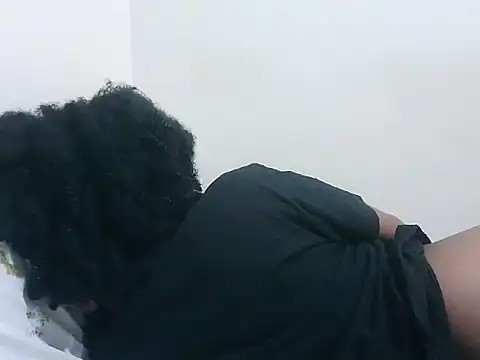 Chatroom XXX en direct de prettybeee