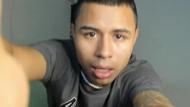 _Logan_Colton_ Chat XXX live