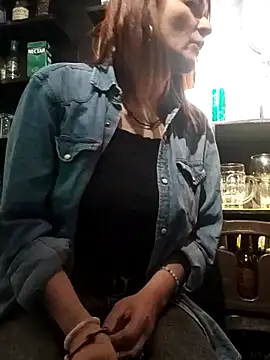 Dannial51 即時 XXX 聊天