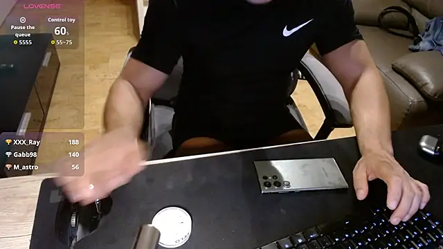 sensualman90: απευθείας συνομιλία ΧΧΧ