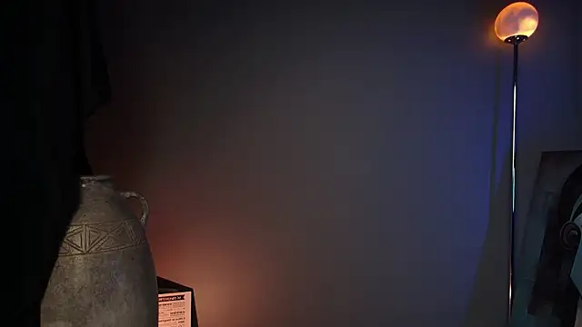 Chat +18 de Danna-Saenz ao vivo