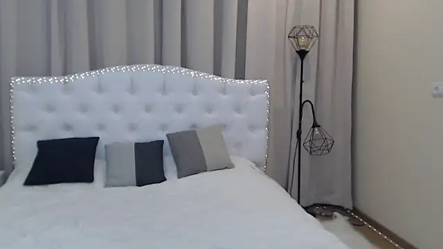 TessaDaybreak – Kamerová šou