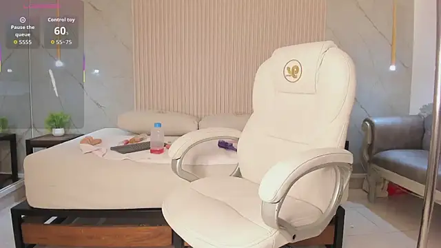 ariadna_oslen's Live XXX Chat