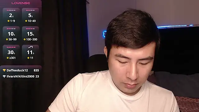 andrewmhilton_'s Live XXX Chat