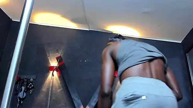 Chat XXX en directo de Terrance_z