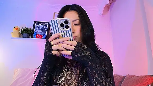 Chat +18 de lilyy_evanss ao vivo