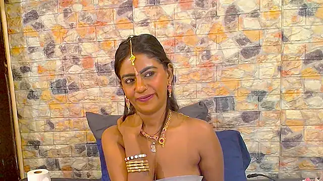 Chat +18 de EroticSexyStripper ao vivo