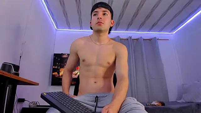 Benji_AndrewのライブXXXチャット