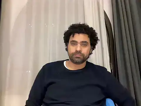 RoyalPharaohのライブXXXチャット