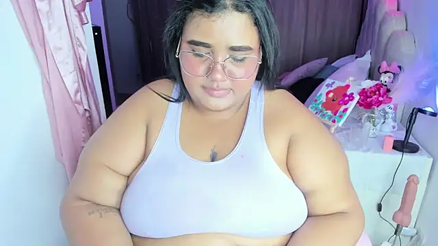 Онлайн чат XXX NaomiAsha