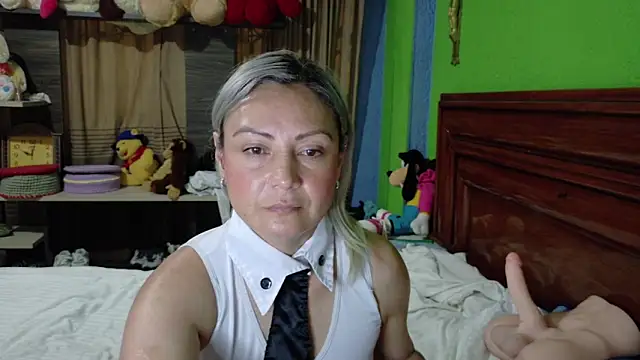 Chat +18 de _Charlize_theron_ ao vivo