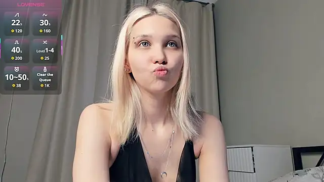 ErinBissonnette élő XXX-chatje