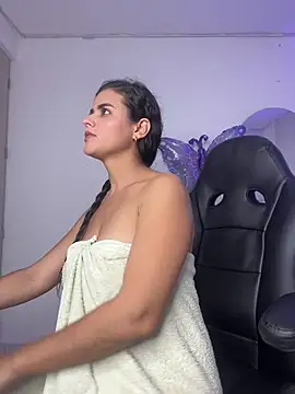 Chatroom XXX en direct de Aria_Kitty