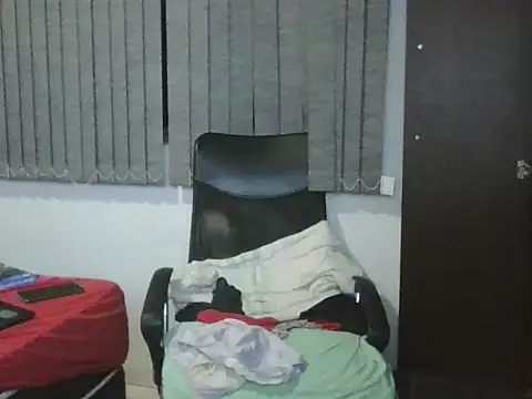 Chat +18 de hairybeartopdominant ao vivo