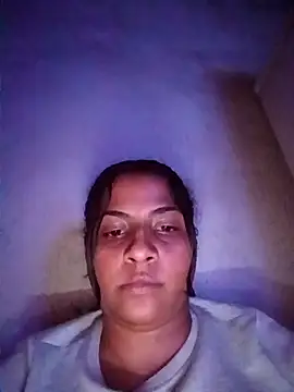 Chat XXX en directo de Giselabrunette25