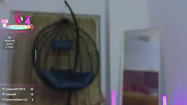 XXX chat uživo modela SweetScribe