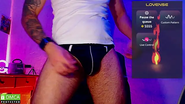 Diilanhott's Webcam Show