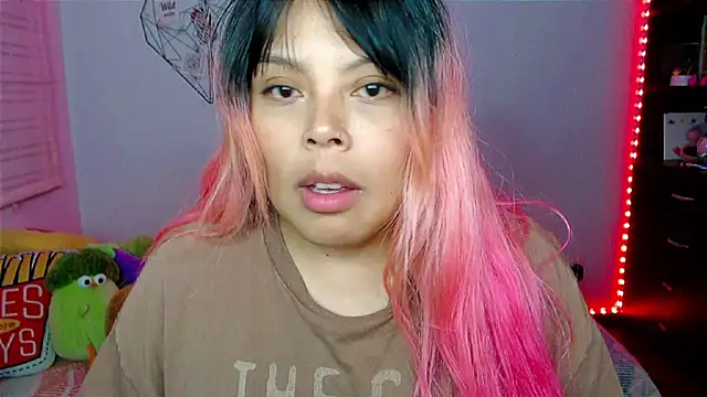 EllieMoonX Live XXX-chat