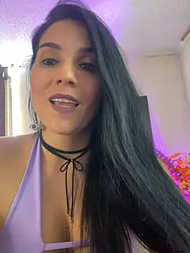 XXX chat uživo modela Miaswwe