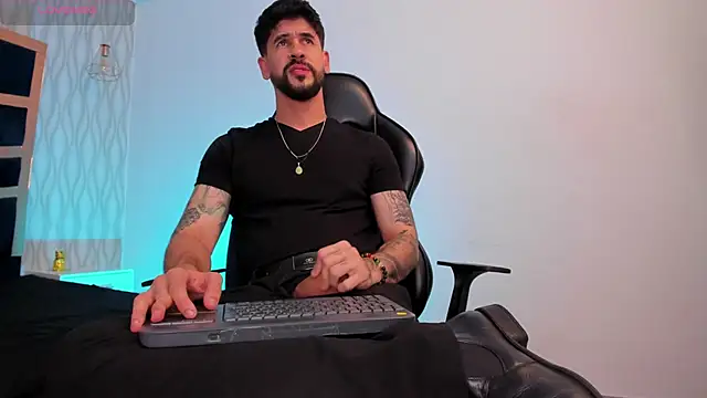 Petesevans' Live XXX Chat