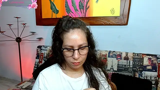 naihroby live XXX chat