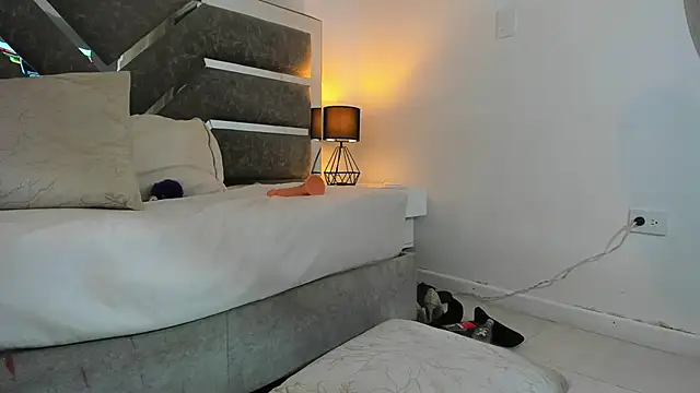 Slut_Milf_'s Live XXX Chat