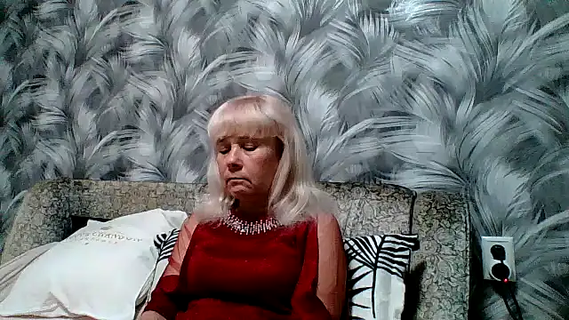 sakura_blonde: απευθείας συνομιλία ΧΧΧ