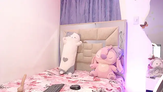 AlitaAnisee's Live XXX Chat