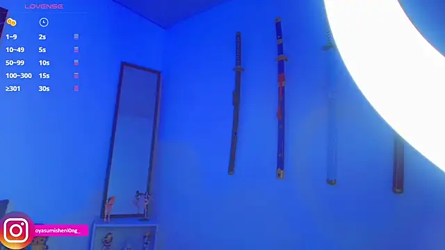 Nicorobinn's Live XXX Chat