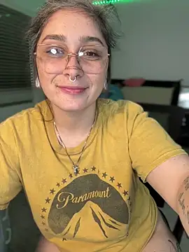 Alix_Valentine 现场XXX聊天