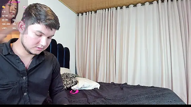 CameronyMartinn's Live XXX Chat