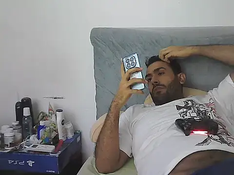 AlphaLatinoBear: онлайн-секс-чат